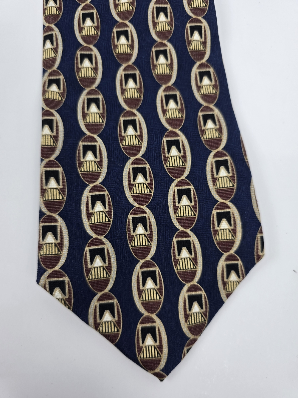 Vintage Roundtree & Yorke Silk Tie Made USA Hand Sewn Navy Geometric Necktie
